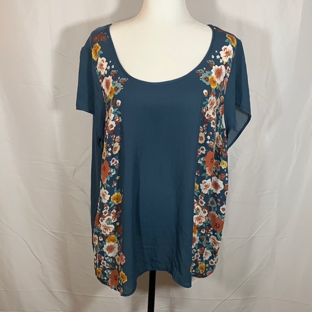 Torrid Blue Floral Flowy Blouse/Top